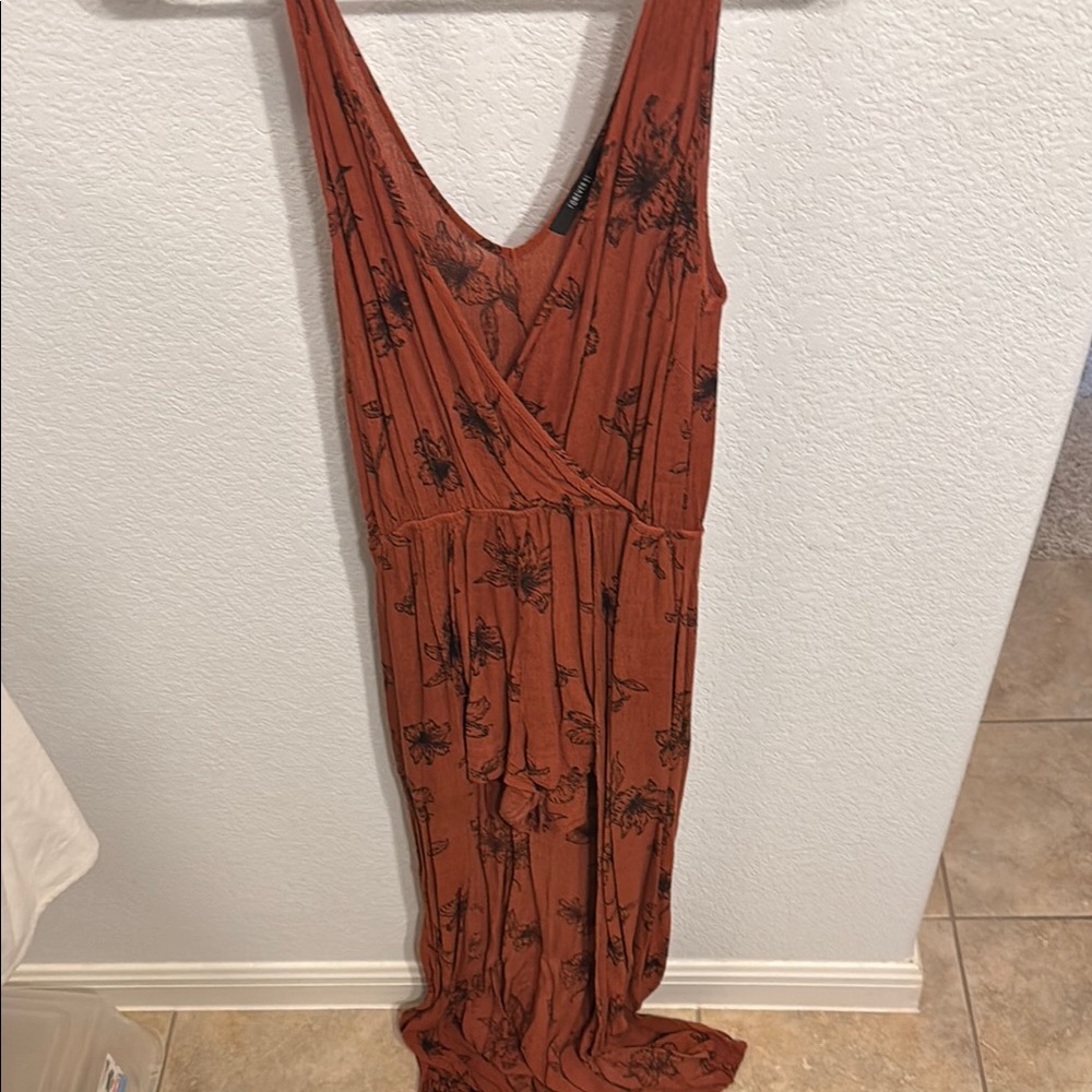 Forever 21 Orange Maxi Sundress with V-Neck and Sleeveless Design